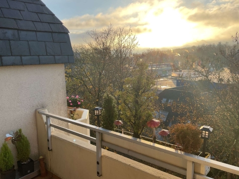 schöne 3 Zimmer DG-Wohnung mit Balkon in der Wohnanlage „Im Walpurgistal“, 45136 Essen, Etagenwohnung